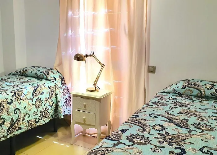 Paradise Hotel *